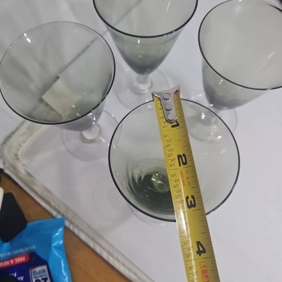 Vintage MCM Smokey Green Clear Glass Goblets Set of 4 - Picture 4 of 4